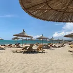 Gjiri I Lalezit, Saliu Appartement *