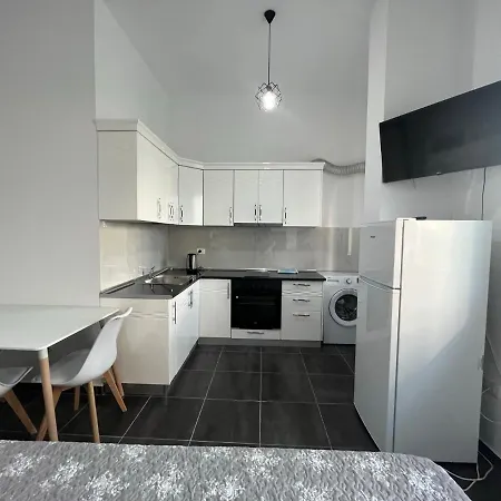 Gjiri I Lalezit, Saliu Appartamento Fushe-Drac